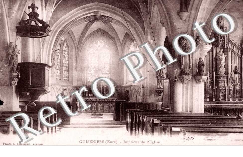 Interieur de l'eglise