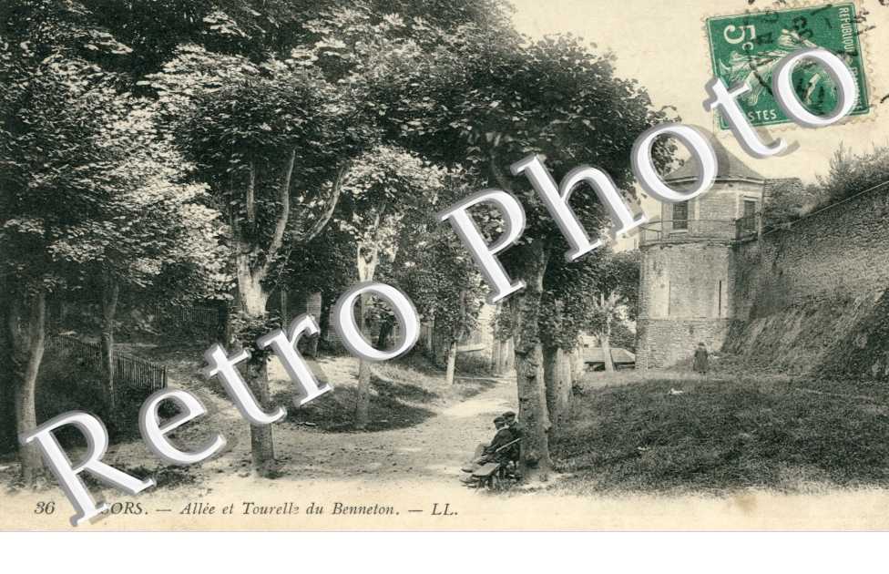 Allee et Tourelle du Benneton