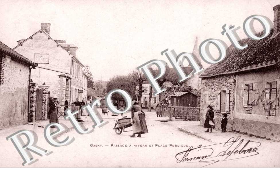 Passage a niveau et place publique