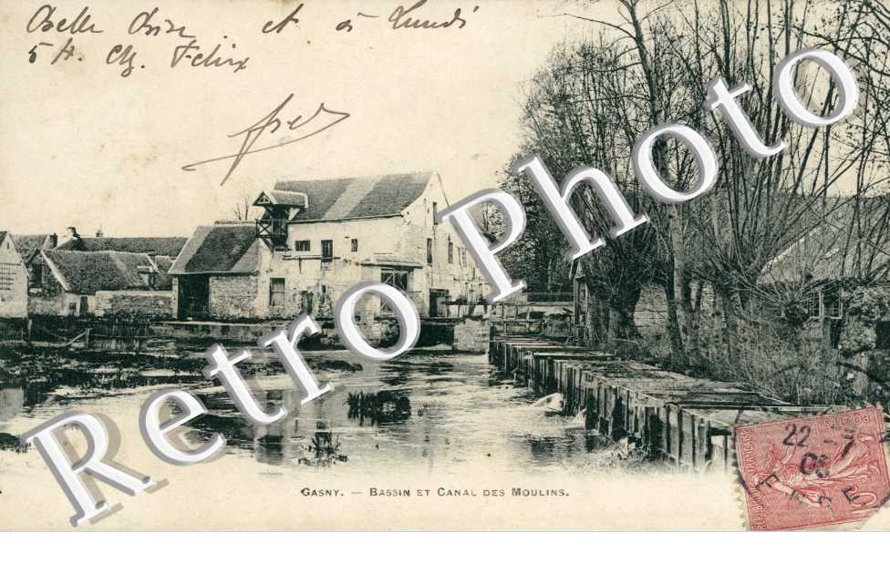 Bassin et Canal des Moulins