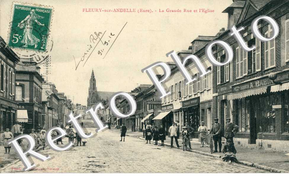 la grande rue et l'eglise
