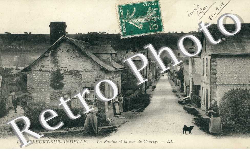 la ravine et la rue de Courcy