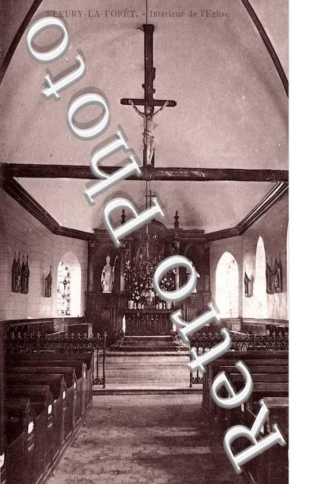 Interieur de l'eglise