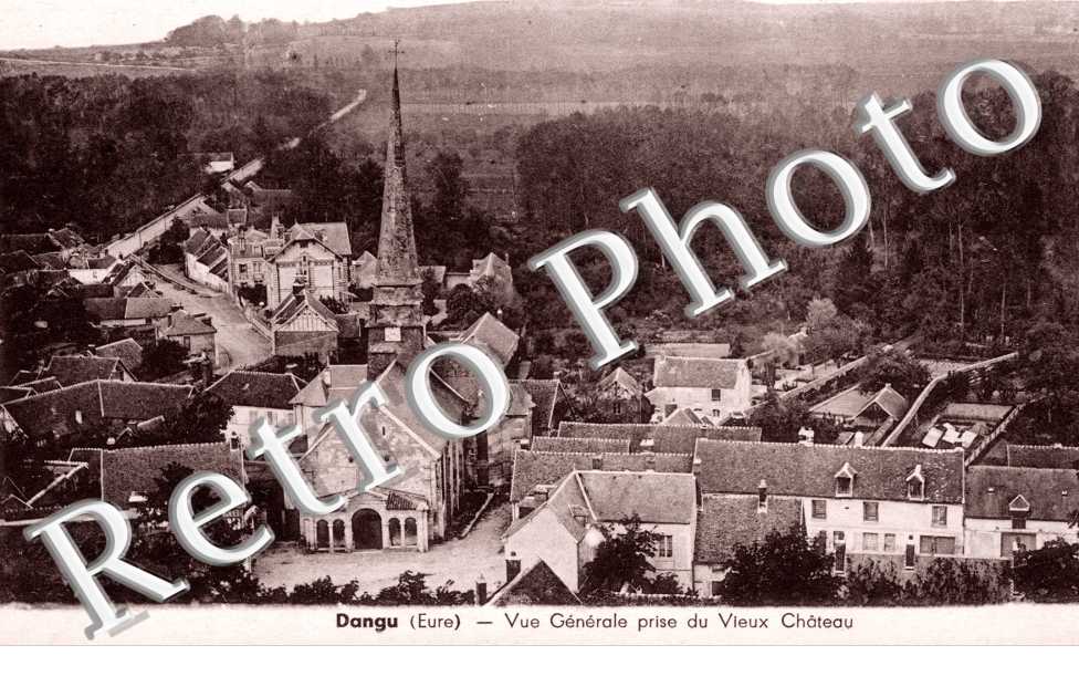 vue generale prise du vieux chateau