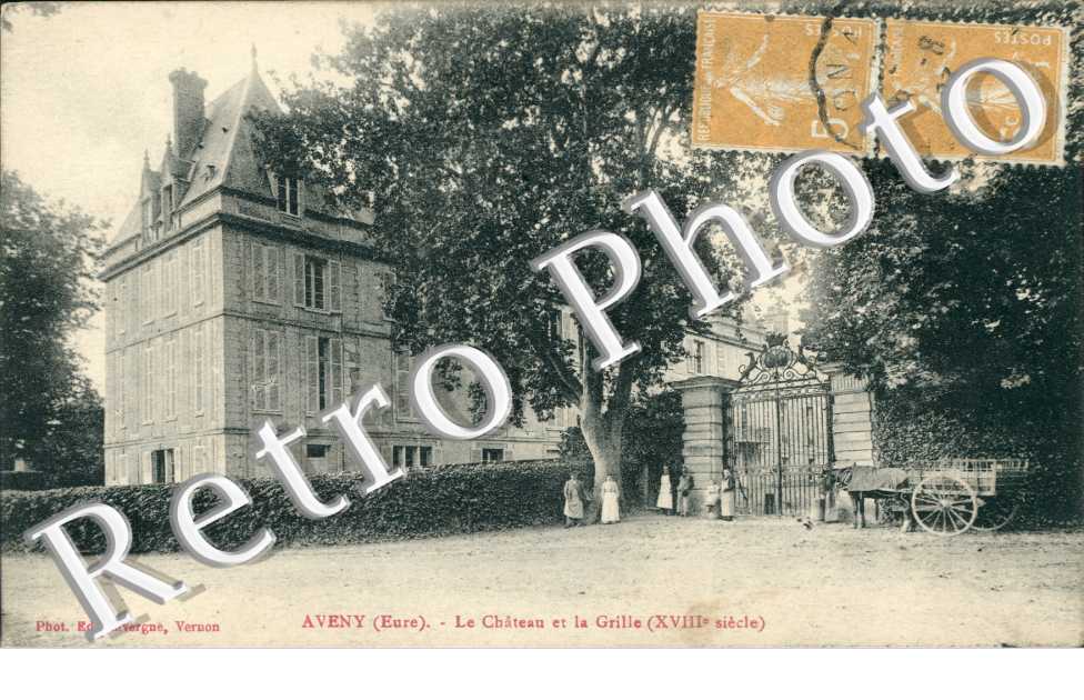 Chateau et la grille - Aveny