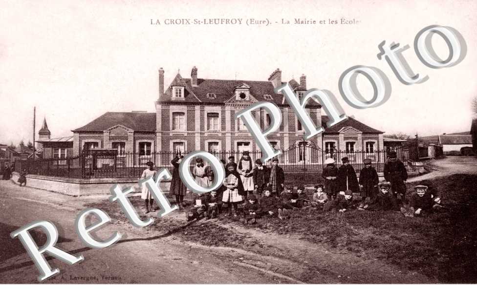 La mairie et les ecoles