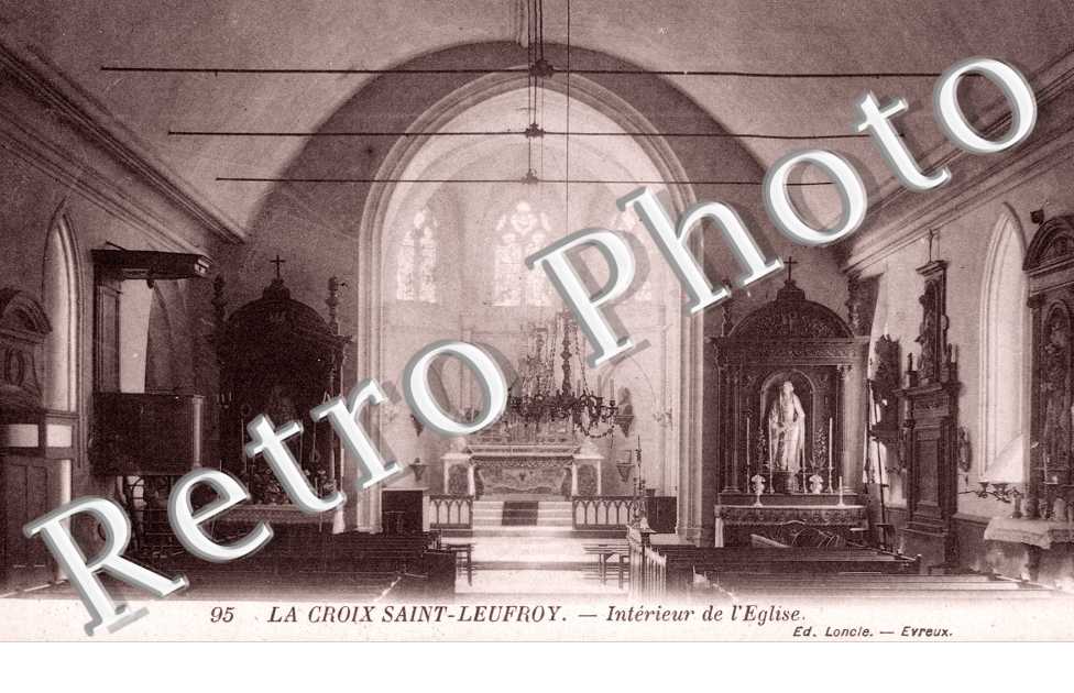 Interieur de l'eglise