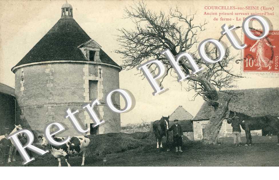 Ancien prieure servant de ferme - le pigeonnier