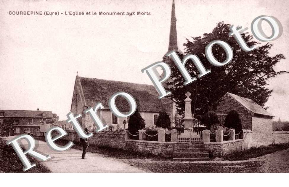 L'eglise et le monument aux morts
