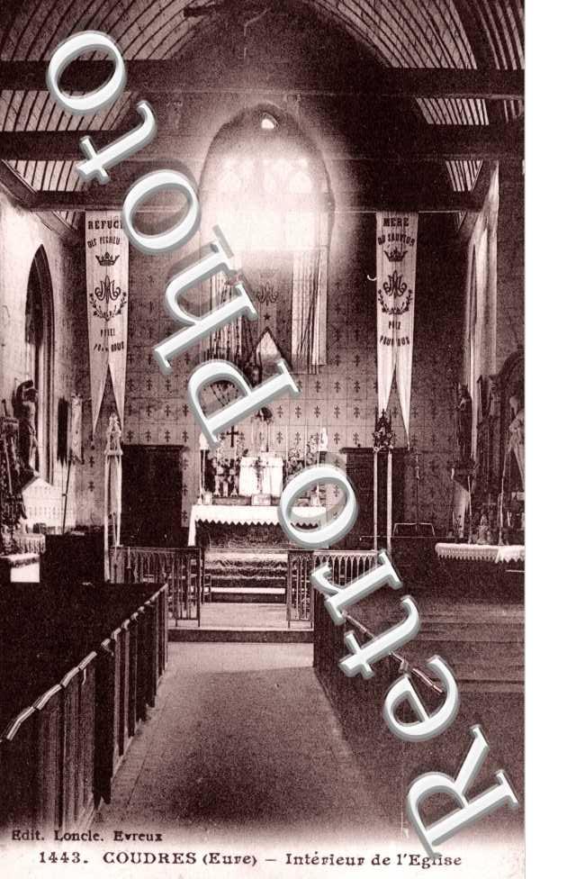 Interieur de l'eglise
