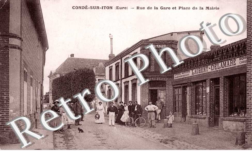 Rue de la gare et place de la mairie