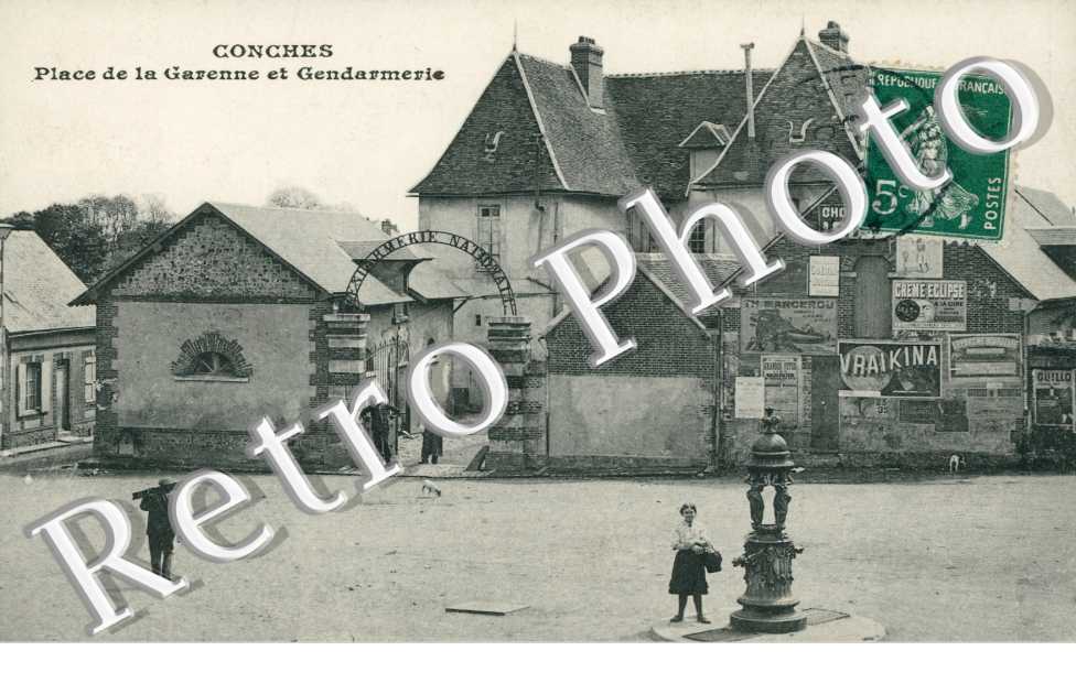 Place de la Garenne et Gendarmerie