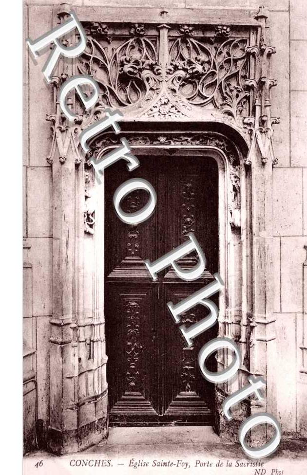 Porte de la Sacristie de l'Eglise Sainte Foy
