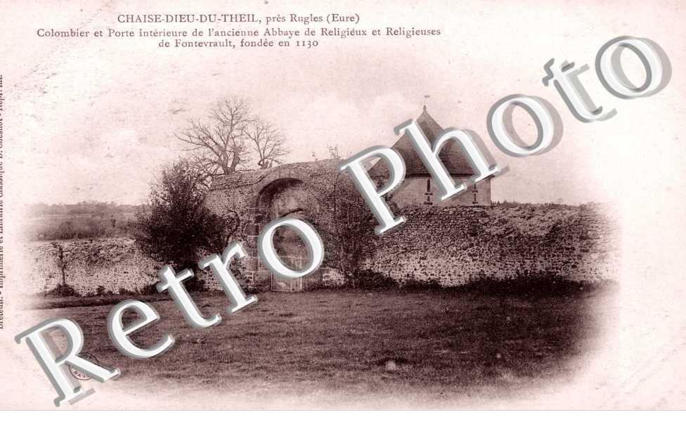 Porte de l'ancienne abbaye