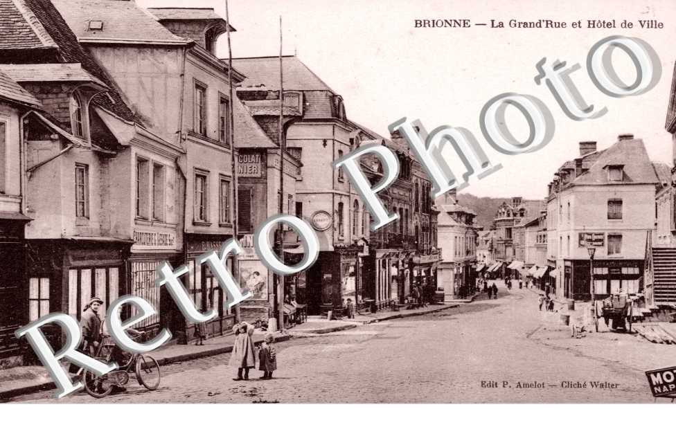 La Grand'rue et hotel de ville