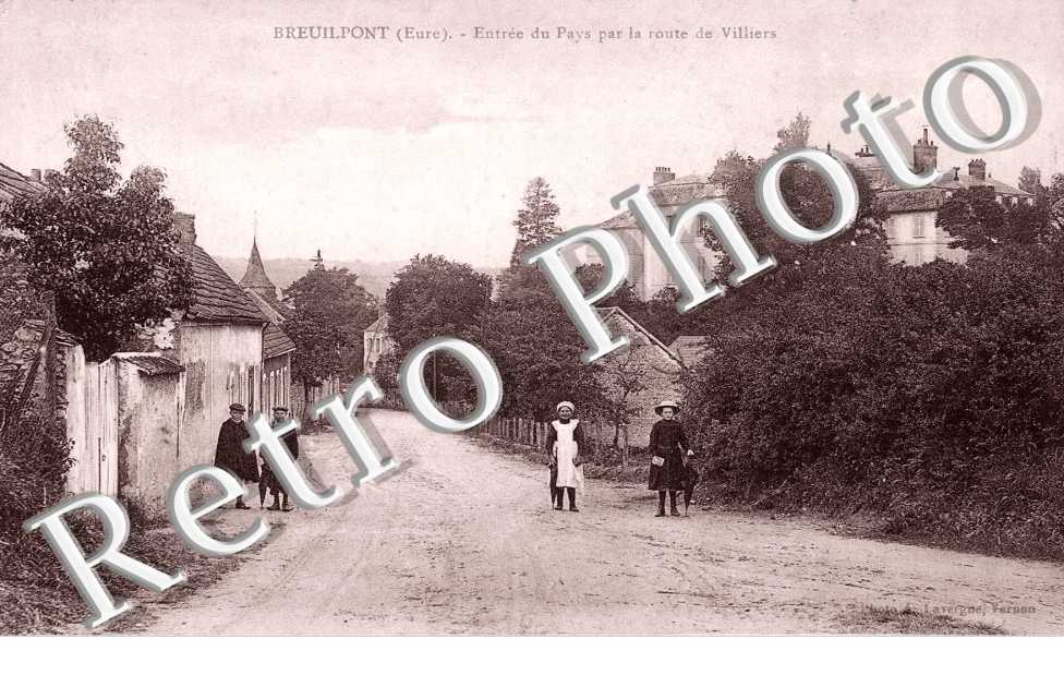 Entree du pays par la route de Villiers