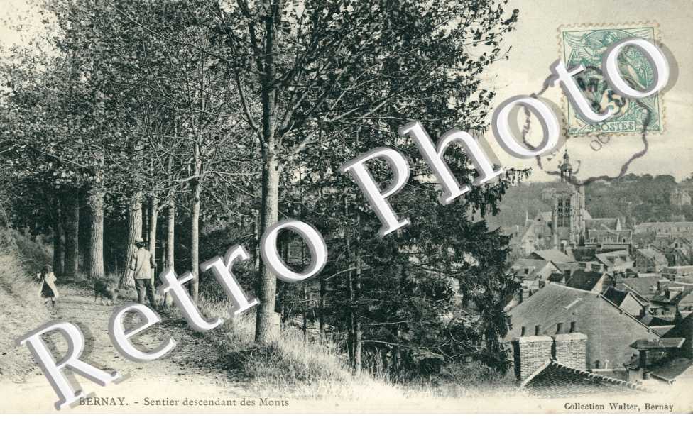 Sentier descendant des Monts