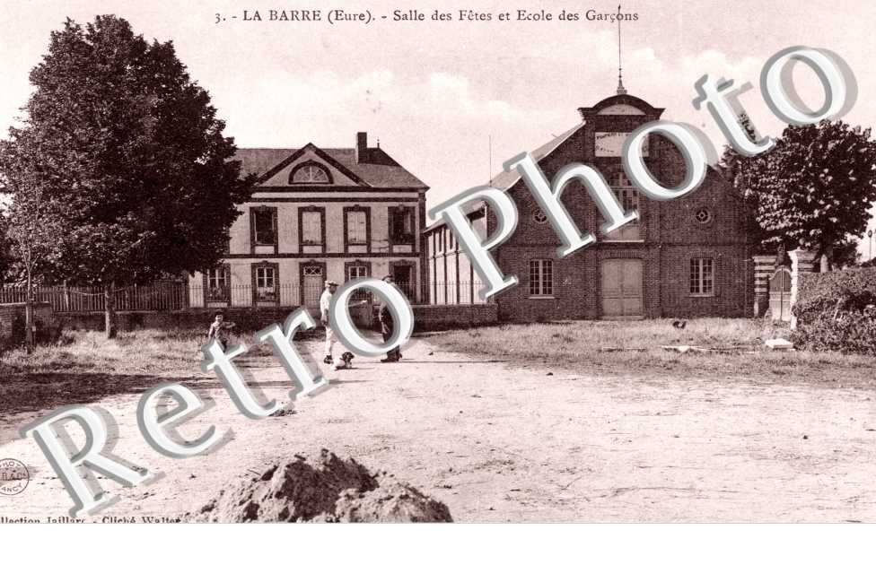 salles des fetes et ecole des garcons
