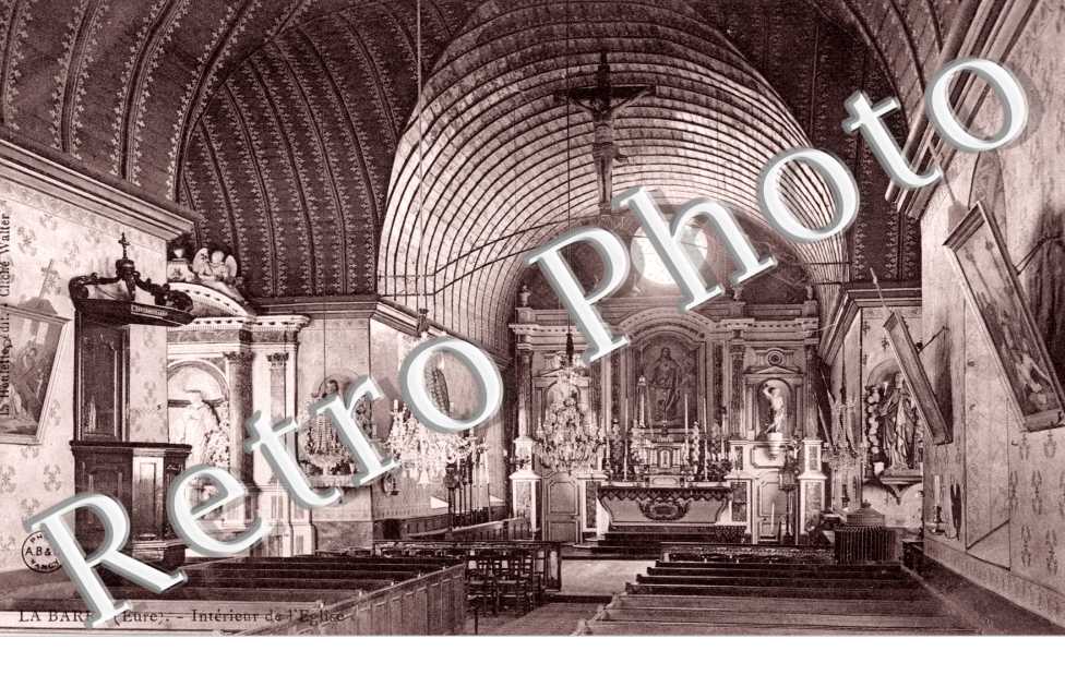 Interieur de l'eglise