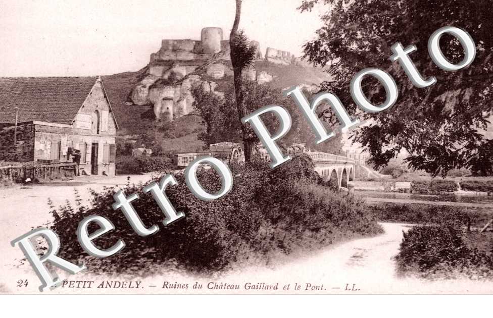 Ruines du Chateau Gaillard et le Pont