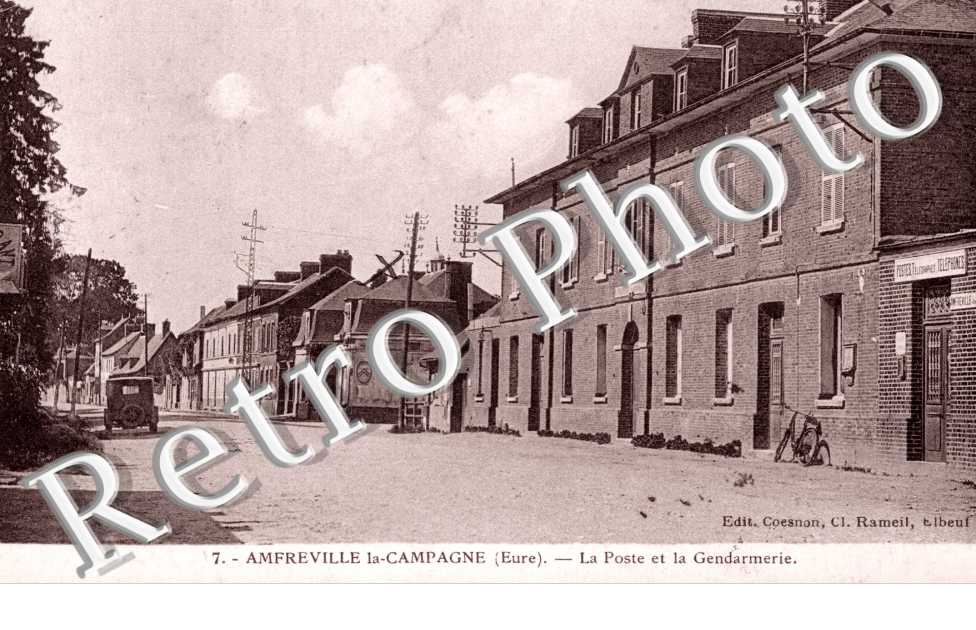 La poste et la gendarmerie