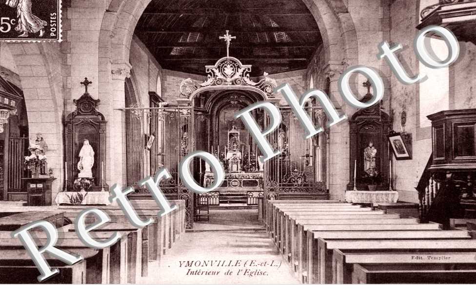 Interieur de l'eglise