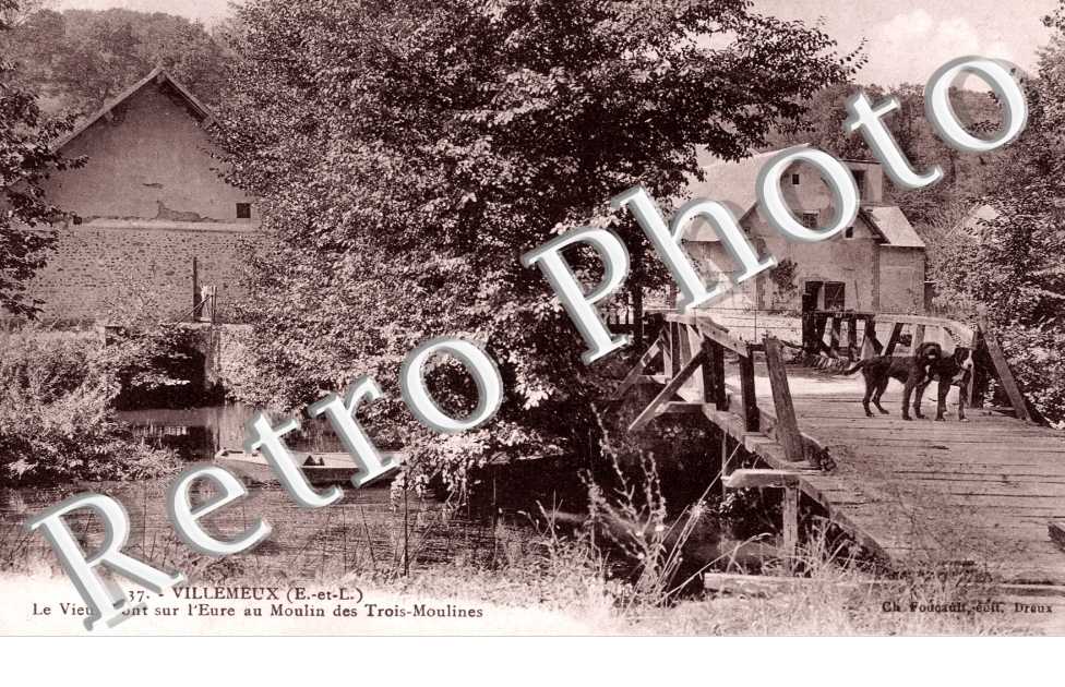 Le vieux pont sur l'Eure au moulin
