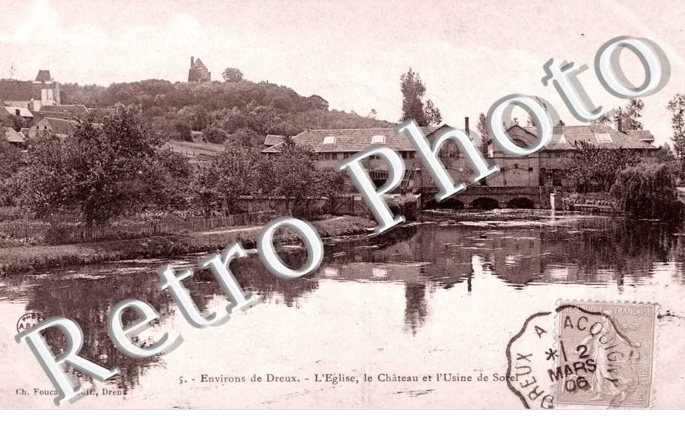 Eglise, le chateau  et l'usine