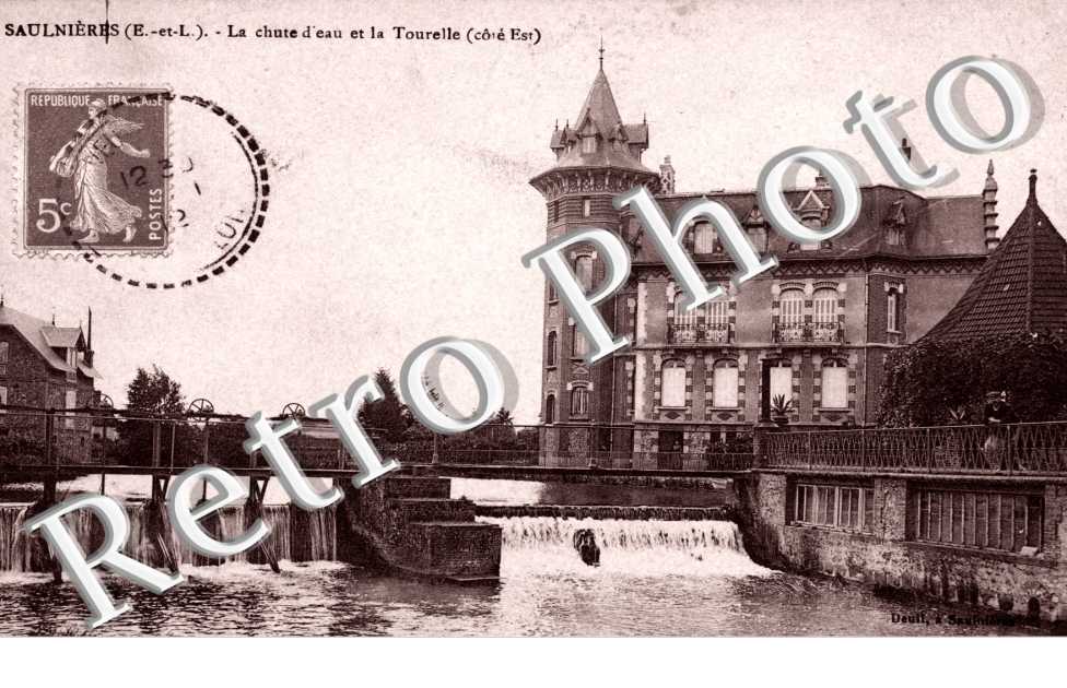 la chute d'eau et la Tourelle