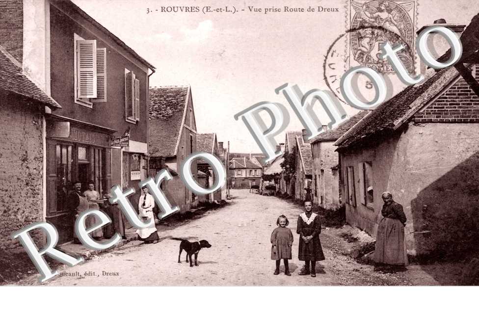 Vue prise route de Dreux
