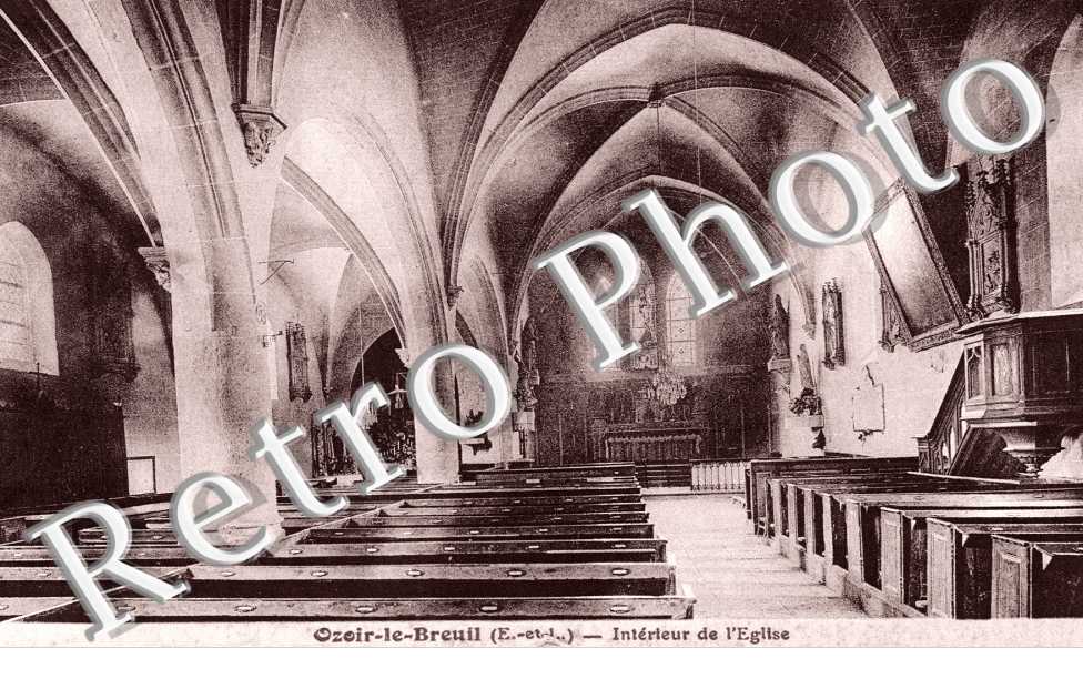 Interieur de l'eglise
