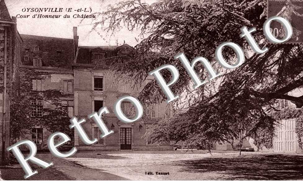Cour d'honneur du chateau