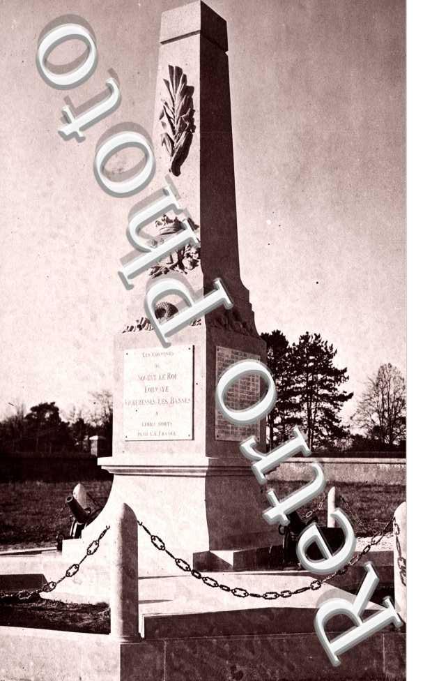 (monument aux morts) (photo)