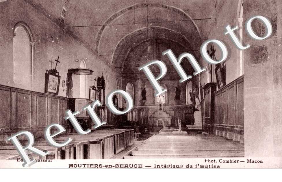 Interieur de l'eglise