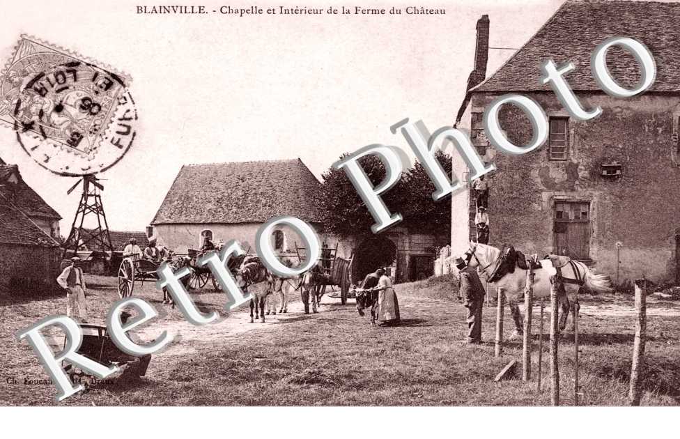 Blainville - Chapelle et interieur de la ferme du chateau