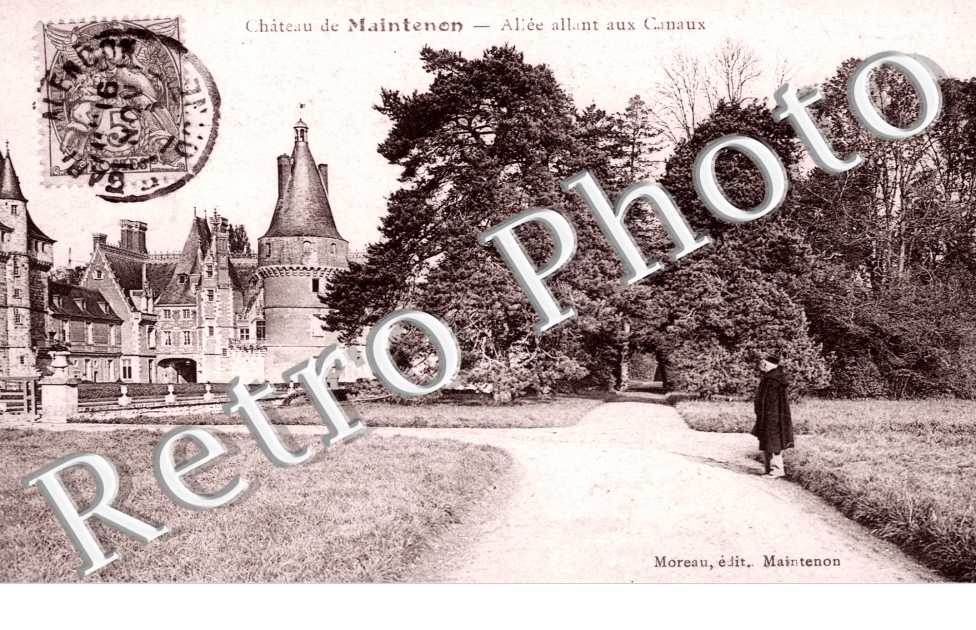 Château - Allée allant aux canaux