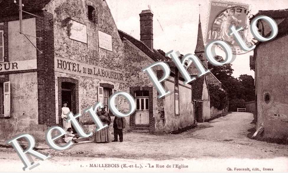 la rue et l' eglise