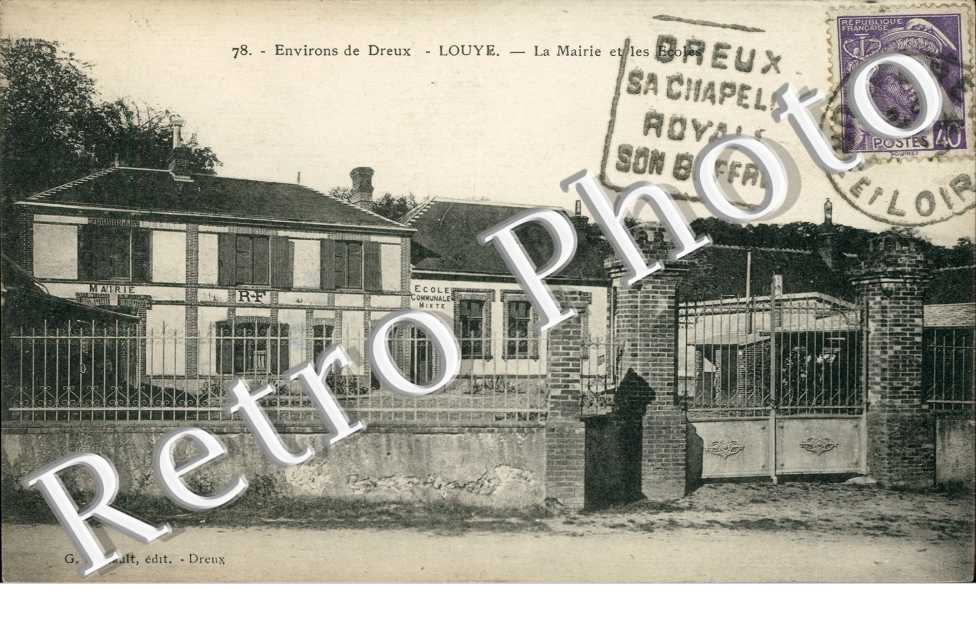Louye  - mairie et les ecoles