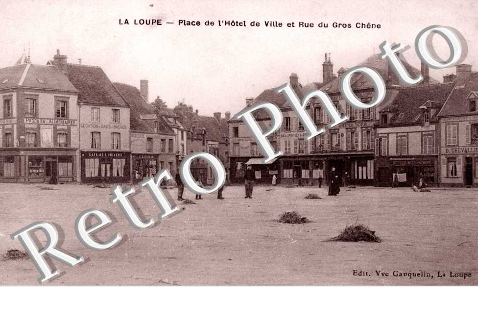 Place de l'hotel de ville et rue du gros chene