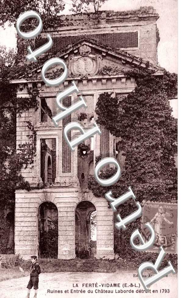 Ruines et Entree du Chateau Laborde