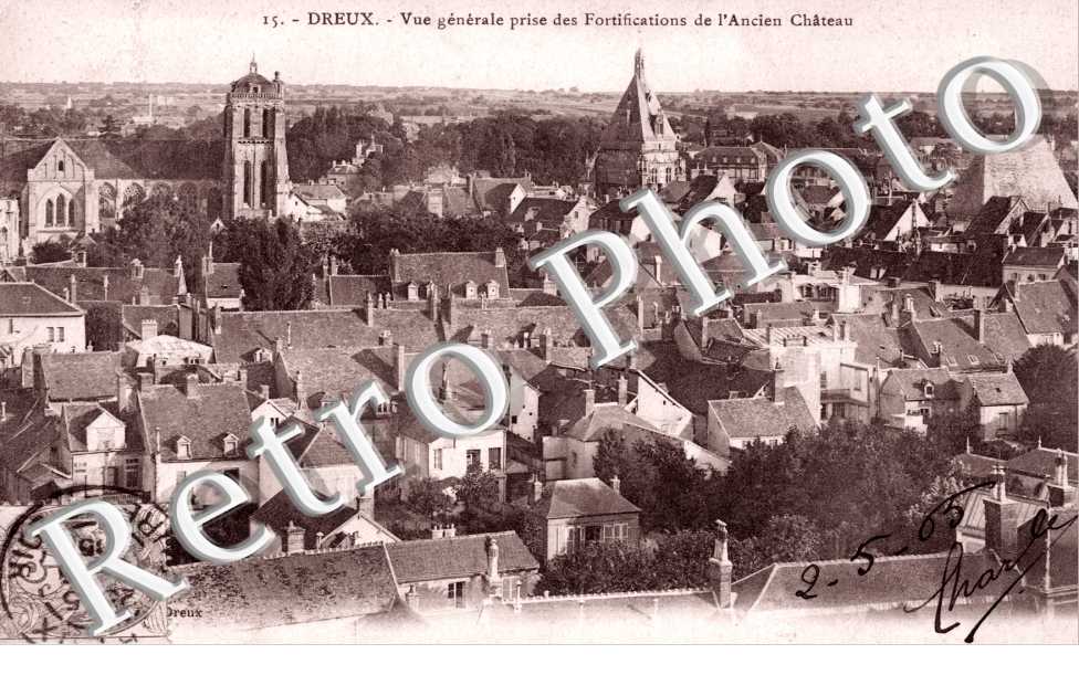 Vue generale prise des fortifications de l'Ancien Chateau