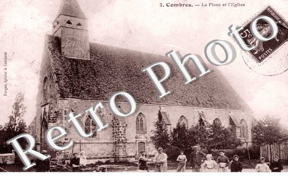 la place et l'eglise