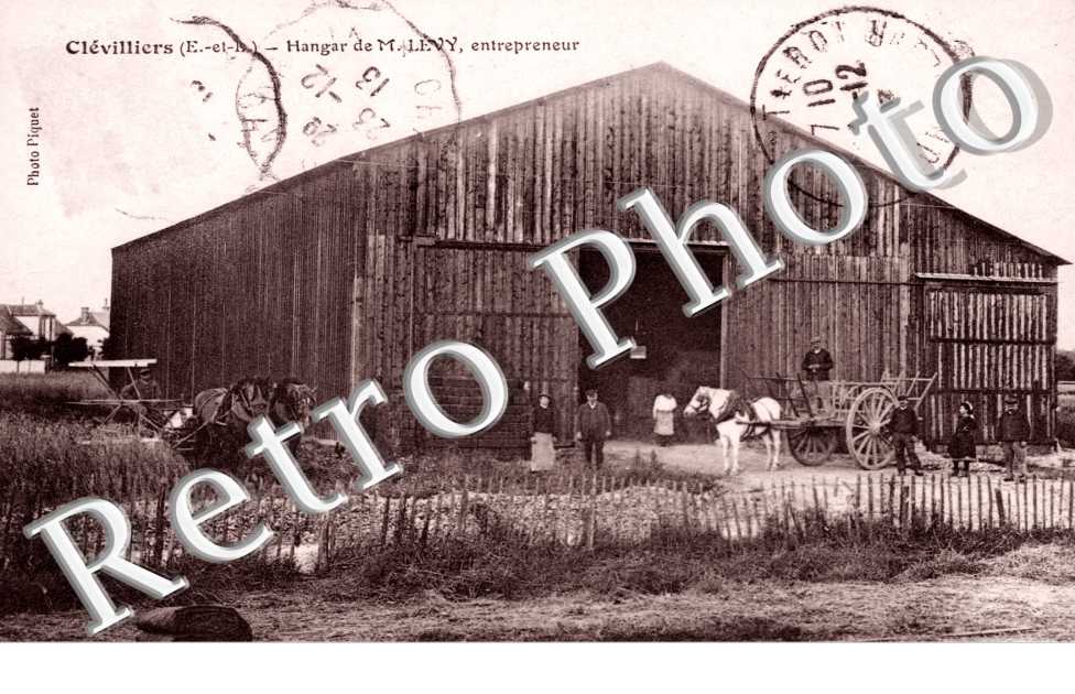 Hangar de M. Levy entrepreneur