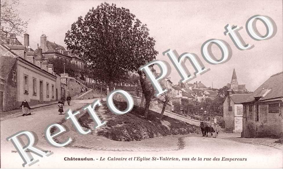 Le Calvaire et l'Eglise Saint Valerien, Rue des Empereurs