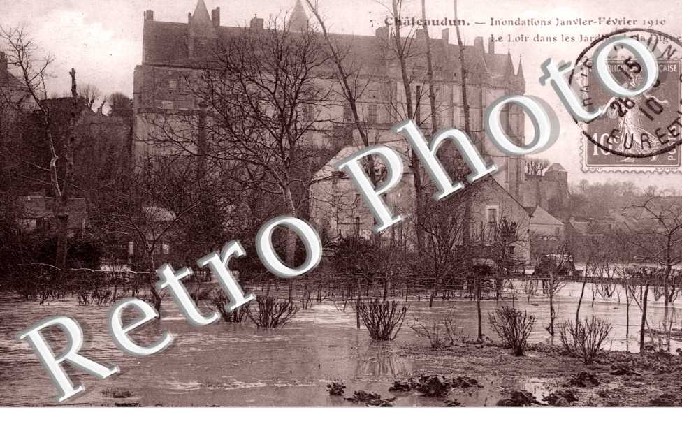 Inondations 1910, le Loir dans les jardins de la Digue