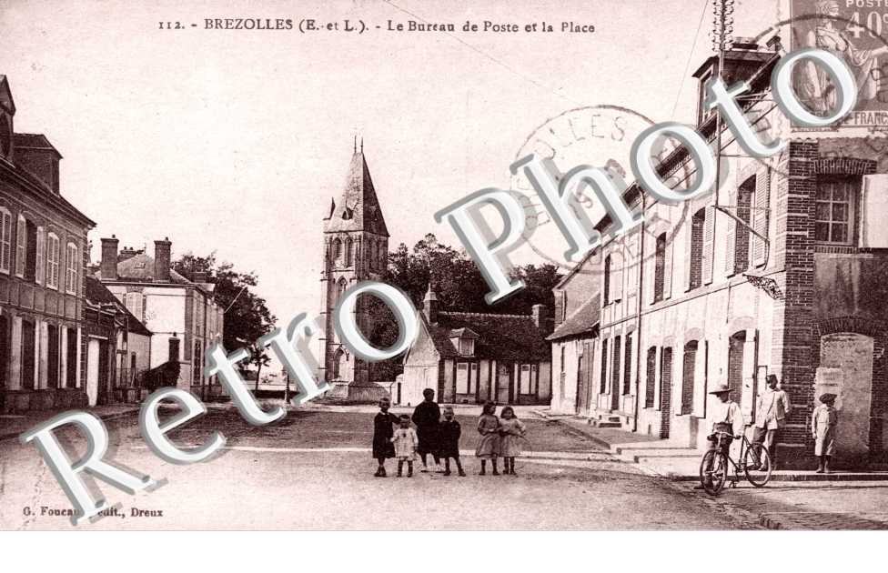 Bureau de poste et la place