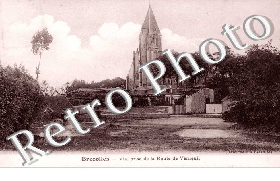 Vue prise de la route de Verneuil