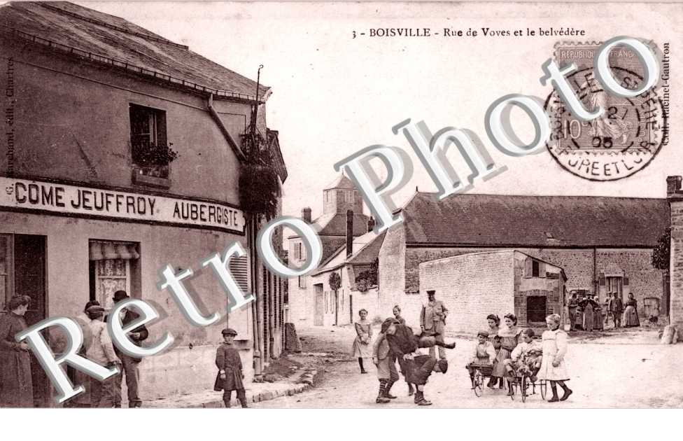 Rue de Voves et le Belvedere - Boisville