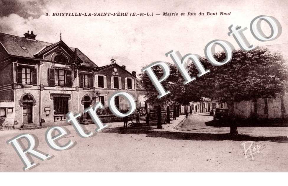 Mairie et rue du Bout neuf