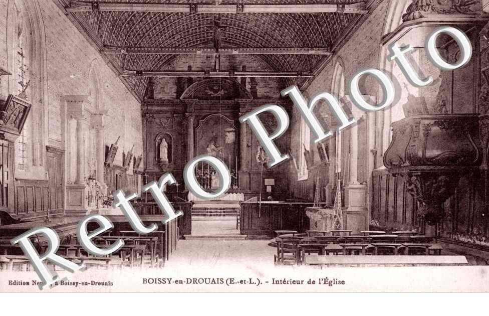 Interieur de l'eglise